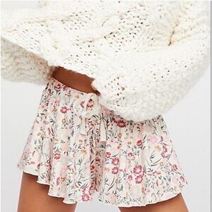 FREE PEOPLE A Go Go Floral Shorts